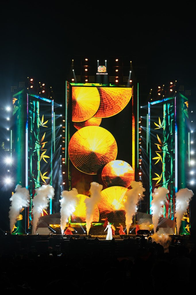 VINH QUANG CÔNG AN NHÂN DÂN VIỆT NAM (HÀ NỘI)