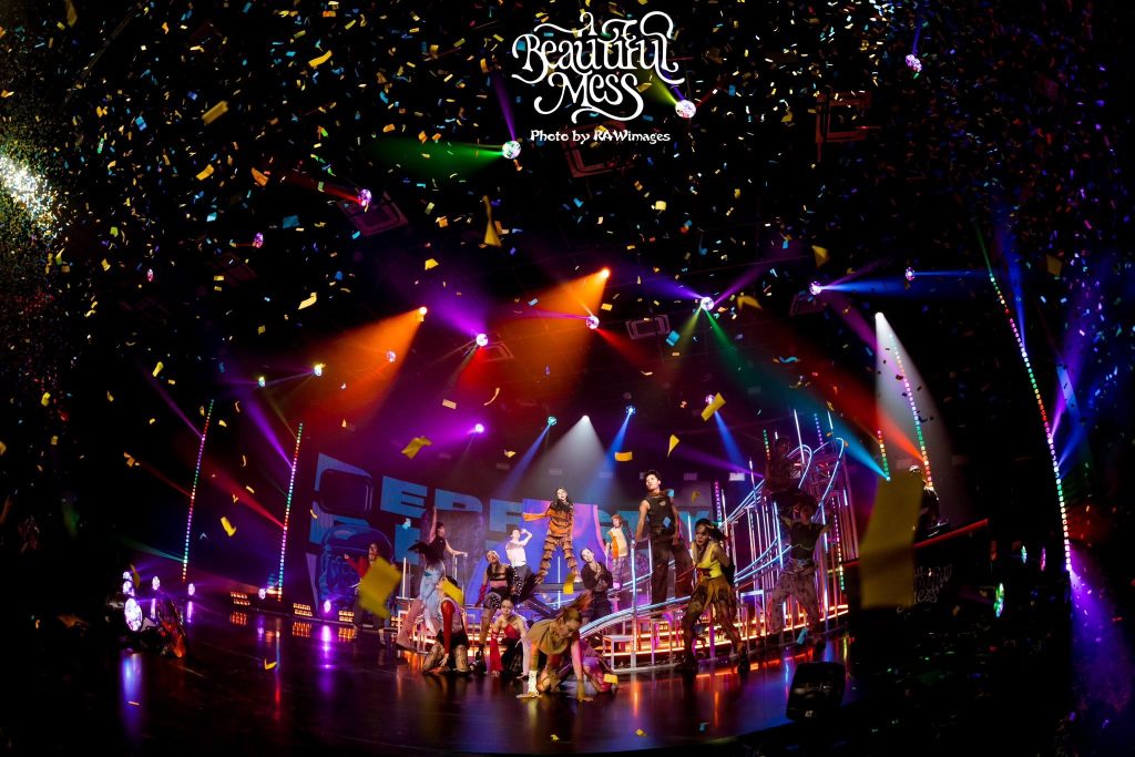 Hiệu ứng sân khấu LIVESFX tại Mai Phương Showcase A Beautiful Mess