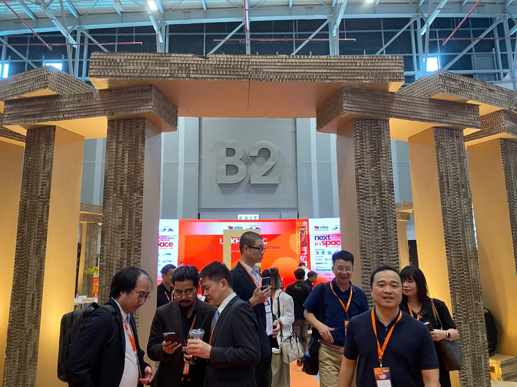 LIVESFX hiệu ứng sự kiện Vibe Fair 2025 – Triển lãm Nội thất & Xây dựng